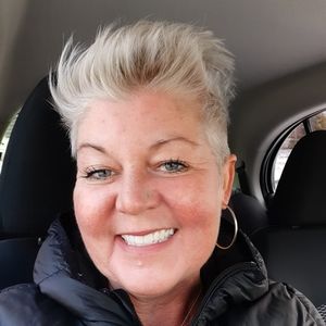 Meet your Posher, Lori